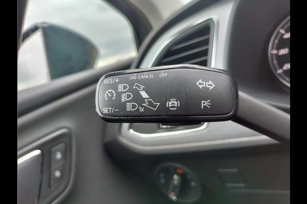 Seat Leon 1.0TSI 115PK 5drs Leder Navi Apple Carplay Android Auto Style Excellence Pdc Ecc Mirrorlink Lmv DAB+ Full Link Keyless Lane-assist Bordherkenning 1e Eigenaar EURO 6