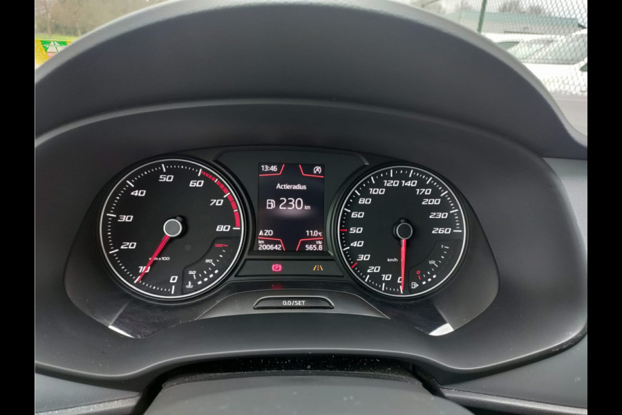 Seat Leon 1.0TSI 115PK 5drs Leder Navi Apple Carplay Android Auto Style Excellence Pdc Ecc Mirrorlink Lmv DAB+ Full Link Keyless Lane-assist Bordherkenning 1e Eigenaar EURO 6