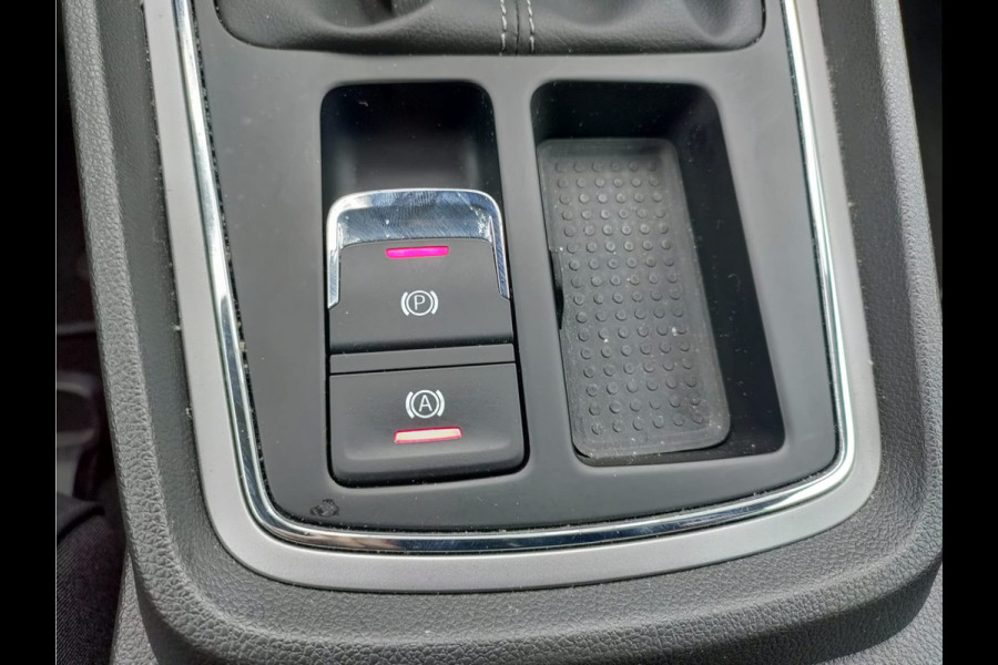 Seat Leon 1.0TSI 115PK 5drs Leder Navi Apple Carplay Android Auto Style Excellence Pdc Ecc Mirrorlink Lmv DAB+ Full Link Keyless Lane-assist Bordherkenning 1e Eigenaar EURO 6