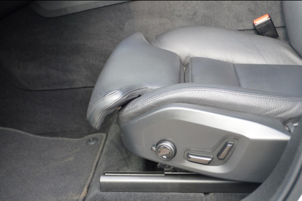 Volvo XC60 2.0 Recharge T8 AWD Inscription | Panoramadak | Trekhaak
