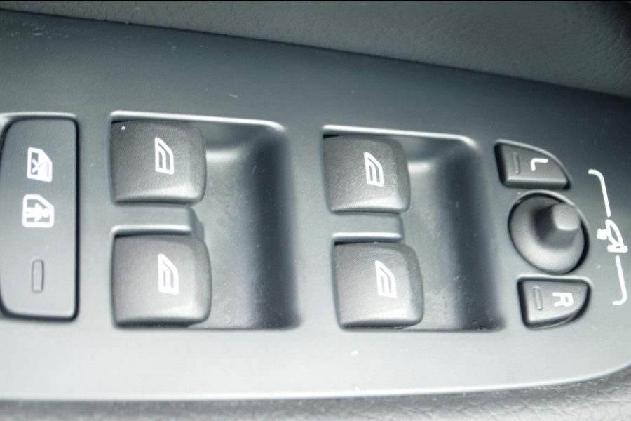 Volvo XC60 2.0 Recharge T8 AWD Inscription | Panoramadak | Trekhaak