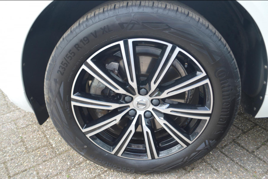Volvo XC60 2.0 Recharge T8 AWD Inscription | Panoramadak | Trekhaak