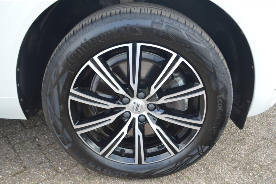 Volvo XC60 2.0 Recharge T8 AWD Inscription | Panoramadak | Trekhaak