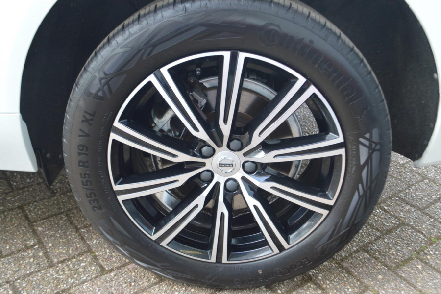 Volvo XC60 2.0 Recharge T8 AWD Inscription | Panoramadak | Trekhaak