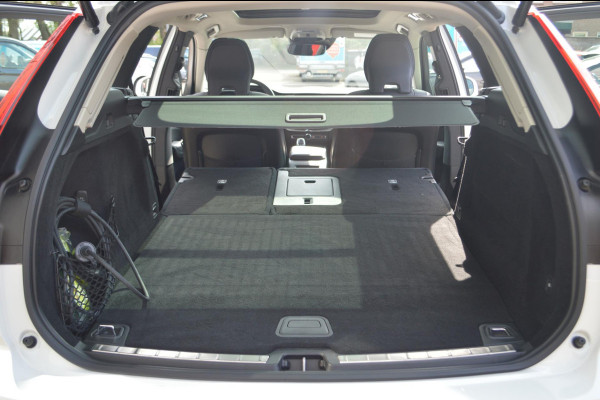 Volvo XC60 2.0 Recharge T8 AWD Inscription | Panoramadak | Trekhaak