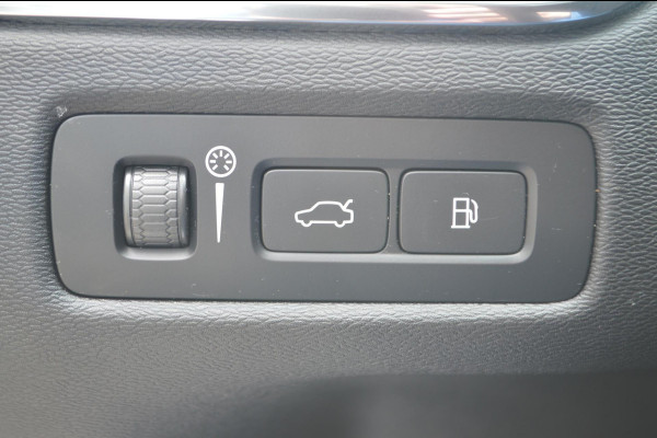 Volvo XC60 2.0 Recharge T8 AWD Inscription | Panoramadak | Trekhaak