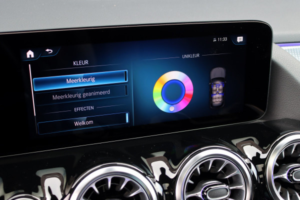 Mercedes-Benz EQA 250 Business Line 67 kWh | Panoramadak | Trekhaak | Camera | Sfeerverlichting | High Perf. LED | Nightpakket | Leder | Dodehoekassistent | Apple Carplay |