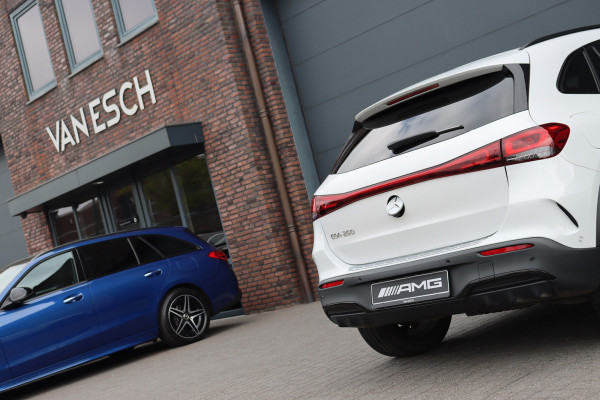 Mercedes-Benz EQA 250 AMG Line 67 kWh | Panoramadak | Widescreen | Sfeerverlichting | Nightpakket | Keyless Go | Apple Carplay | Advanced Sound System | Stoelverwarming |