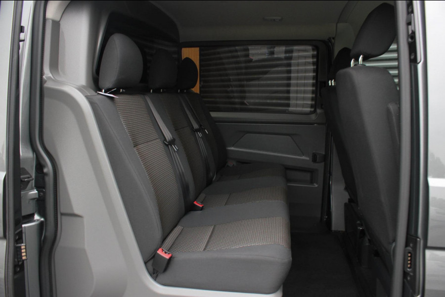 Volkswagen Transporter 2.0 TDI L2H1 BULLI DUBBEL CABINE 150PK DSG 2021 / DUBBEL CABINE / TREKHAAK / SIDE-BARS / APPLE CARPLAY /PDC