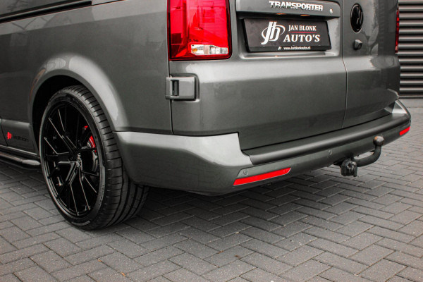 Volkswagen Transporter 2.0 TDI L2H1 BULLI DUBBEL CABINE 150PK DSG 2021 / DUBBEL CABINE / TREKHAAK / SIDE-BARS / APPLE CARPLAY /PDC