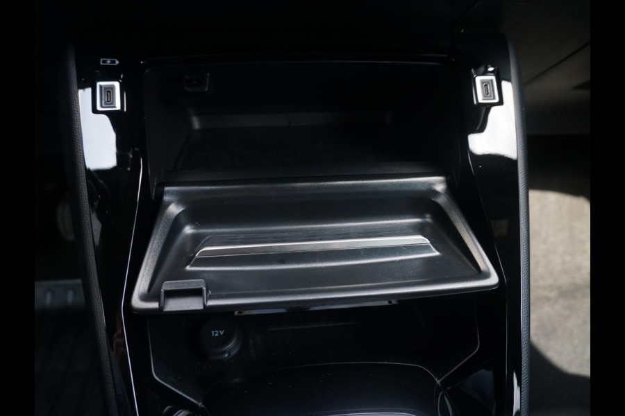 Peugeot 2008 1.2 TURBO 100 Allure | Navigatie Pro | Parkpilots / Camera |