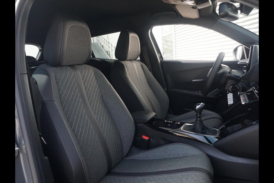 Peugeot 2008 1.2 TURBO 100 Allure | Navigatie Pro | Parkpilots / Camera |