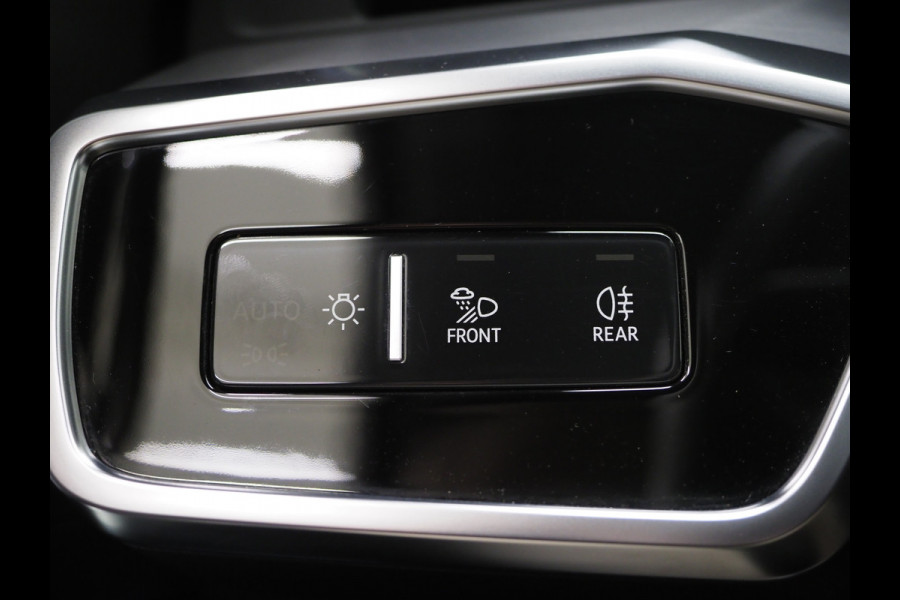 Audi A6 Avant 55 TFSI e quattro Competition Black | Panoramadak | B&O | Keyless | Adaptive Cruise | Camera | Carplay