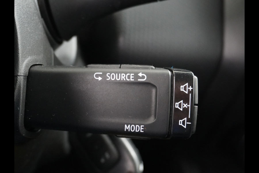 Renault Clio T92PK Zen Apple Carplay Android Auto Mirror-Link Airco Cruise Control Bluetooth 1.0TCe Led Spoorassistent Connected services Verkeersbord detectie Lmv 16" 100% Dealeronderhouden Nederlandse Auto NIEUWE MODEL