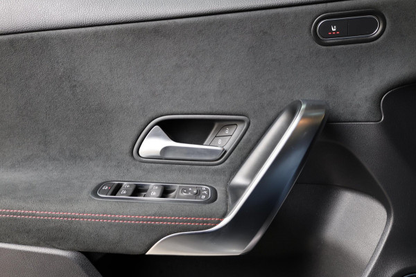 Mercedes-Benz A-Klasse AMG 45 S 4MATIC+ MATT/MULTIBEAM/VIRTUAL/SFEER/KUIP+LEER+S.VERWARMING+MEMORY/19"/ACC/ECC/12 MND GARANTIE!