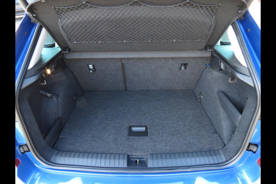 Škoda Kamiq 1.0 TSI Business Edition AUTOMAAT | PANORAMADAK | 18 INCH VELGEN | APPLE CARPLAY | SOUND SYSTEM | DAB+ | KEYLESS |