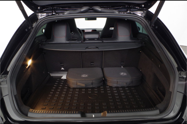 Mercedes-Benz CLA-Klasse Shooting Brake 250 e AMG Line > 218pk/Pano.schuif/Matrix LED/Memory/AMG velgen/trekhaak...
