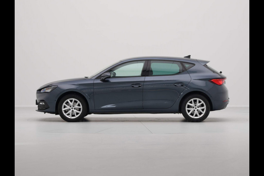 Seat Leon 1.0 TSI 110pk Style Business Intense Trekhaak Navigatie Camera Acc 23