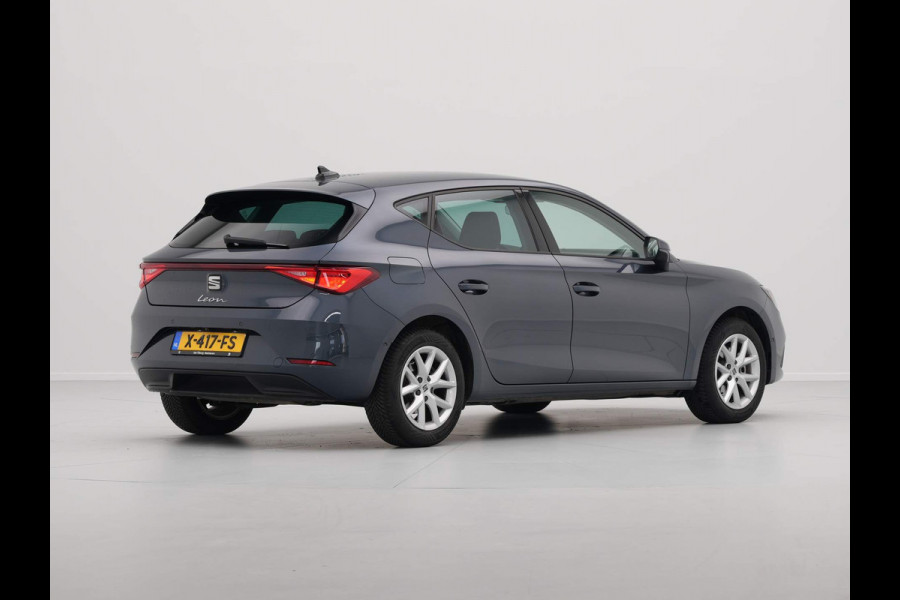 Seat Leon 1.0 TSI 110pk Style Business Intense Trekhaak Navigatie Camera Acc 23