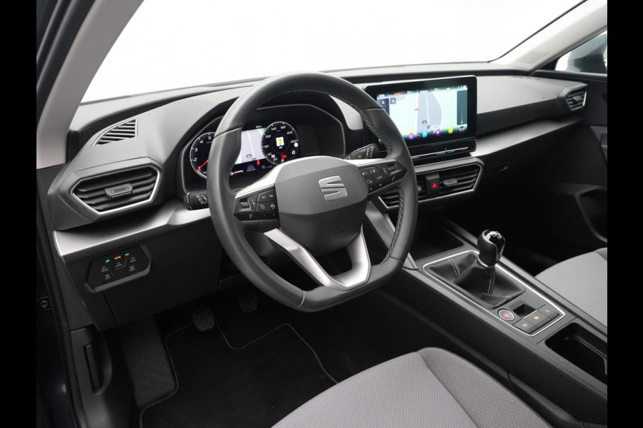 Seat Leon 1.0 TSI 110pk Style Business Intense Trekhaak Navigatie Camera Acc 23