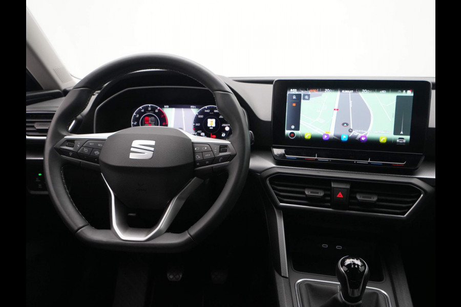 Seat Leon 1.0 TSI 110pk Style Business Intense Trekhaak Navigatie Camera Acc 23
