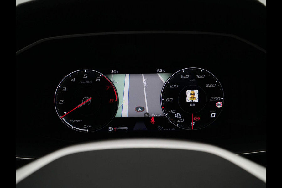 Seat Leon 1.0 TSI 110pk Style Business Intense Trekhaak Navigatie Camera Acc 23