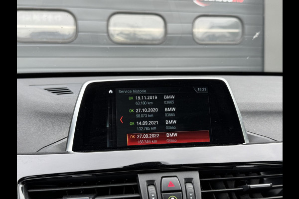 BMW X1 sDrive18i High Executive | Navigatie | Parkeersensoren | Afneembare Trekhaak | Elektrische Achterklep |
