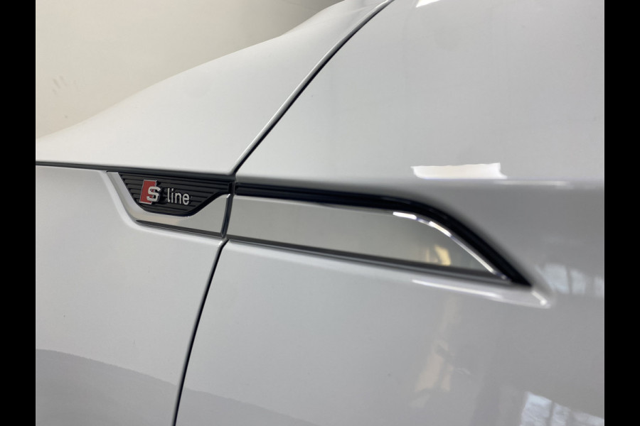 Audi A5 Sportback 40 TFSI quattro S edition Competition Panoramadak CruiseControl Navigatie 20'lmv VCP