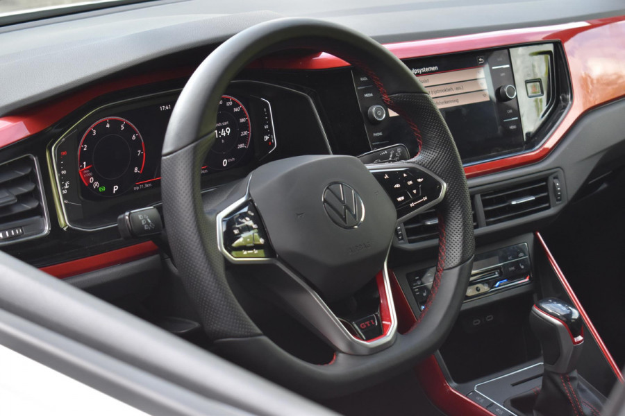 Volkswagen Polo 2.0 TSI GTI Lane Virtual Clima DCC Stoel.vw