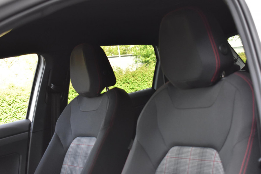 Volkswagen Polo 2.0 TSI GTI Lane Virtual Clima DCC Stoel.vw