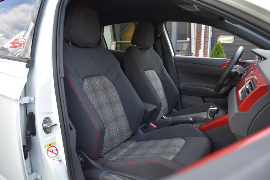 Volkswagen Polo 2.0 TSI GTI Lane Virtual Clima DCC Stoel.vw