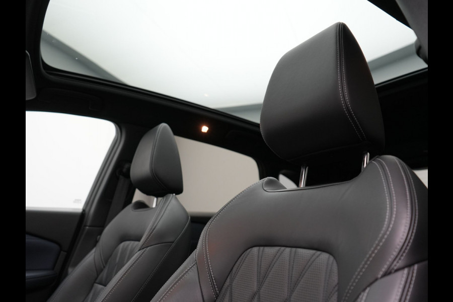 Nissan QASHQAI 1.3 MHEV Tekna Plus | Panoramadak | Lederen Bekleding & Massage | 360 Camera | Head Up Display  | 20 L.M.