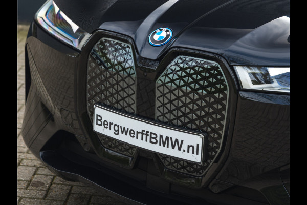 BMW iX M60 - Bowers & Wilkins - M-Stuurwiel - Pano