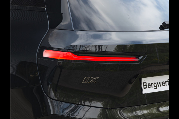 BMW iX M60 - Bowers & Wilkins - M-Stuurwiel - Pano