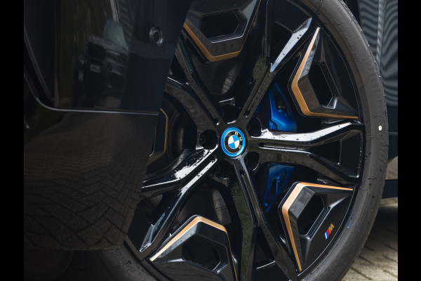 BMW iX M60 - Bowers & Wilkins - M-Stuurwiel - Pano