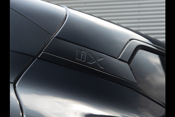 BMW iX M60 - Bowers & Wilkins - M-Stuurwiel - Pano