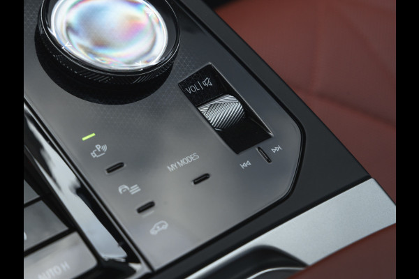 BMW iX M60 - Bowers & Wilkins - M-Stuurwiel - Pano