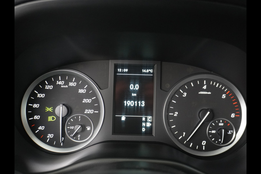 Mercedes-Benz Vito 2.2D 114CDI AUT-7 136PK XL Navi Camera Airco Cruise Control Bluetooth Licht-/regensensor 114CDI Extra Lang Betonplex Vloer Wandbetimmering Schuifdeur links Parkeer-assistent 1e Eigenaar Euro 6 2.000kg trekvermogen!