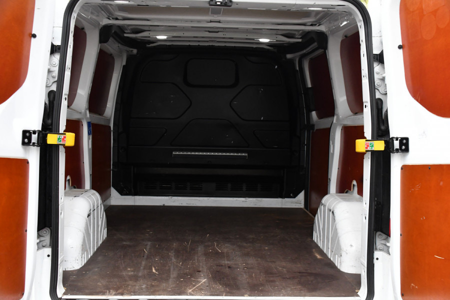 Ford Transit Custom 280 2.0 TDCI L1H1 Black & White edition Camera, Cruise, Stoelverwarming, 130PK, Automaat, Airco,  Uniek!