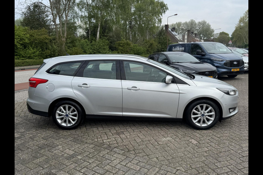 Ford FOCUS Wagon 1.0 Ecoboost Titanium 125pk Navigatie | Stoelverwarming | Achteruitrijcamera | Apple Carplay | Android auto | Voorruit verwarming |