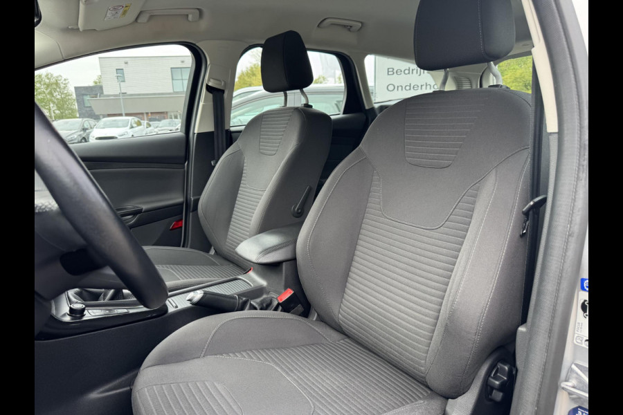 Ford FOCUS Wagon 1.0 Ecoboost Titanium 125pk Navigatie | Stoelverwarming | Achteruitrijcamera | Apple Carplay | Android auto | Voorruit verwarming |