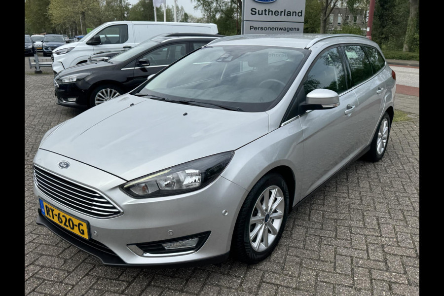 Ford FOCUS Wagon 1.0 Ecoboost Titanium 125pk Navigatie | Stoelverwarming | Achteruitrijcamera | Apple Carplay | Android auto | Voorruit verwarming |
