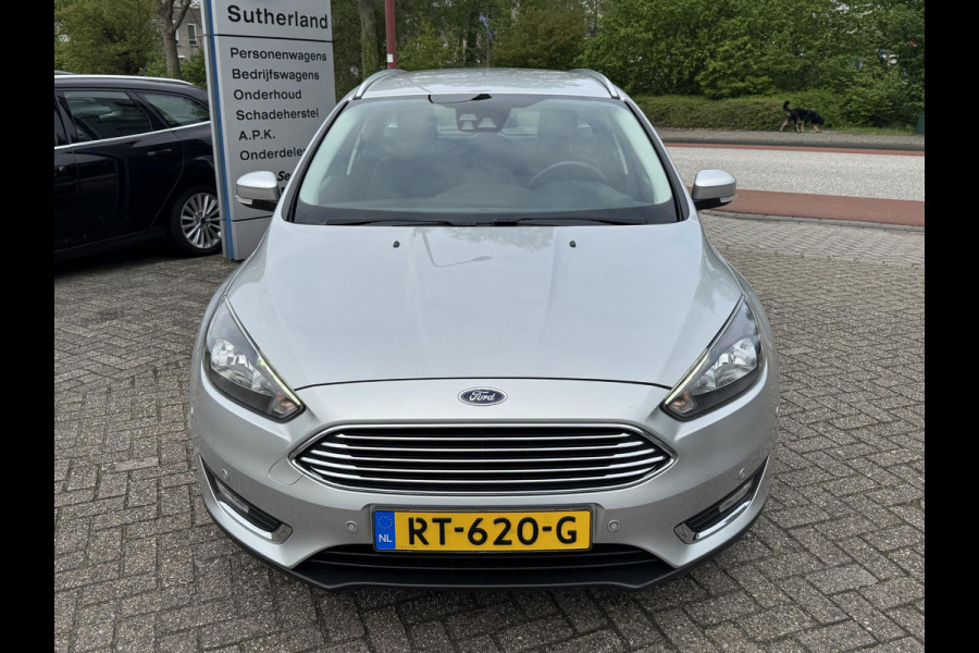 Ford FOCUS Wagon 1.0 Ecoboost Titanium 125pk Navigatie | Stoelverwarming | Achteruitrijcamera | Apple Carplay | Android auto | Voorruit verwarming |