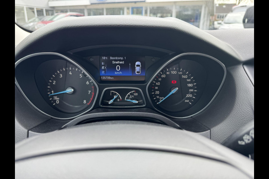 Ford FOCUS Wagon 1.0 Ecoboost Titanium 125pk Navigatie | Stoelverwarming | Achteruitrijcamera | Apple Carplay | Android auto | Voorruit verwarming |
