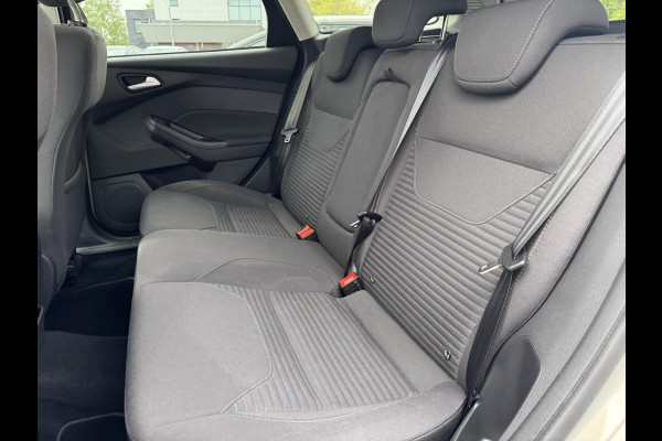 Ford FOCUS Wagon 1.0 Ecoboost Titanium 125pk SYNC 3 | Stoelverwarming | Achteruitrijcamera | Apple Carplay / Android auto | Xenon Koplampen
