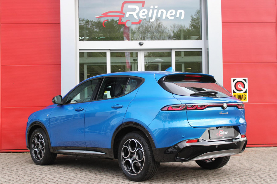 Alfa Romeo Tonale 1.5T 160PK AUTOMAAT Hybrid Ti | NIEUWE AUTO! | ELEKTRISCH BEDIENBARE VOORSTOELEN MET GEHEUGENFUNCTIE | HARMAN EN KARDON AUDIO | FULL LED KOPLAMPEN | 18" LICHTMETALEN VELGEN | CLIMATE CONTROL | NAVIGATIE | DRAADLOZE APPLE CARPLAY/ANDROID AUTO | ADAPTIVE CRUISE CONTROL | STOEL/STUUR VERWARMING | STOEL VENTILATIE | ELEKTRISCH BEDIENBARE ACHTERKLEP | DRAADLOZE TELEFOONLADER | KEYLESS ENTRY/START | PARKEERSENSOREN VOOR + ACHTER | ACHTERUITRIJ CAMERA |