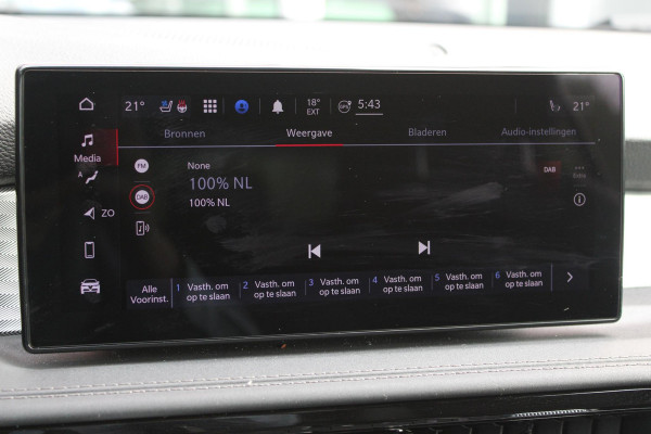 Alfa Romeo Tonale 1.5T 160PK AUTOMAAT Hybrid Ti | NIEUWE AUTO! | ELEKTRISCH BEDIENBARE VOORSTOELEN MET GEHEUGENFUNCTIE | HARMAN EN KARDON AUDIO | FULL LED KOPLAMPEN | 18" LICHTMETALEN VELGEN | CLIMATE CONTROL | NAVIGATIE | DRAADLOZE APPLE CARPLAY/ANDROID AUTO | ADAPTIVE CRUISE CONTROL | STOEL/STUUR VERWARMING | STOEL VENTILATIE | ELEKTRISCH BEDIENBARE ACHTERKLEP | DRAADLOZE TELEFOONLADER | KEYLESS ENTRY/START | PARKEERSENSOREN VOOR + ACHTER | ACHTERUITRIJ CAMERA |
