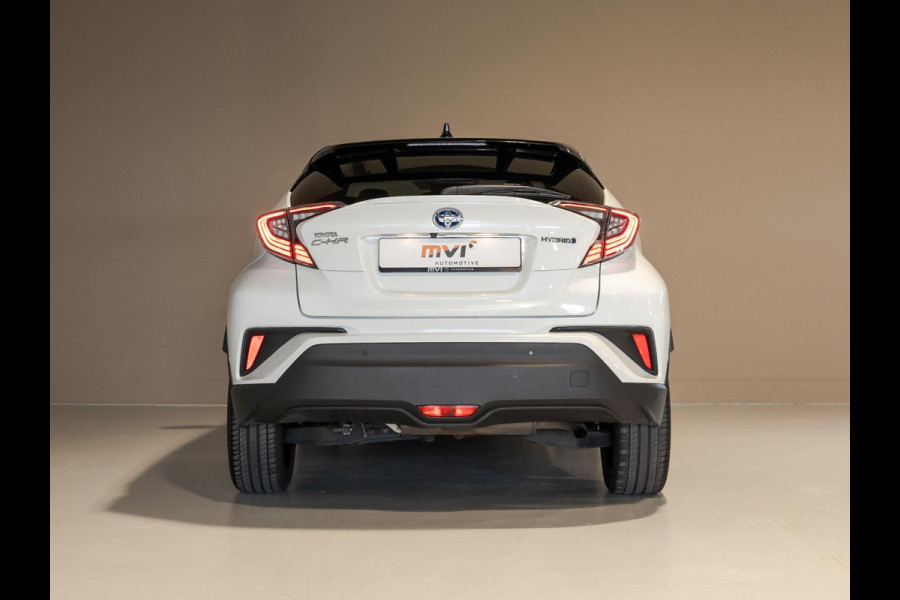 Toyota C-HR 1.8 Hybrid Bi-Tone Plus / 122pk / Dodehoek herkenning / Adaptieve cruise / Achteruitrij camera /