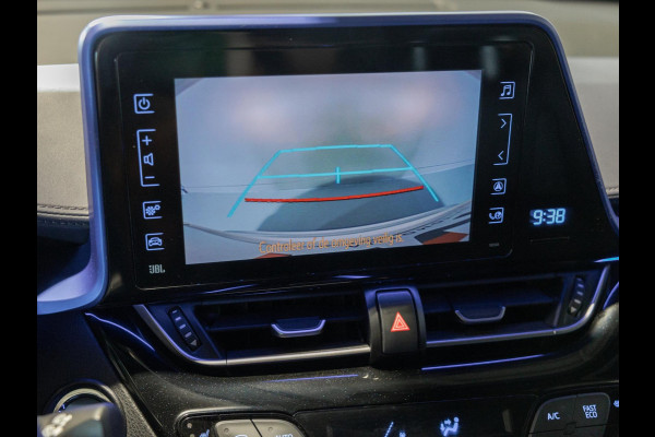Toyota C-HR 1.8 Hybrid Bi-Tone Plus / 122pk / Dodehoek herkenning / Adaptieve cruise / Achteruitrij camera /