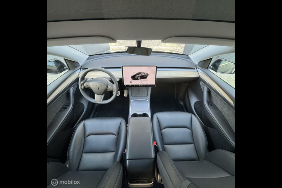 Tesla Model Y RWD MiG AMD RYZEN MMX PACK
